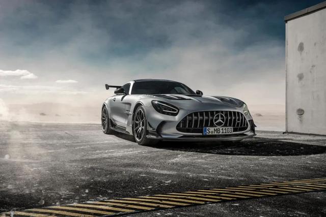 “黑系列”归来！解析AMG GT Black Series 