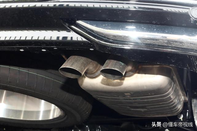 新车 | 售136.58万起，红旗LS7到店实拍，4.0T V8动力，选装双侧旗杆 -图6