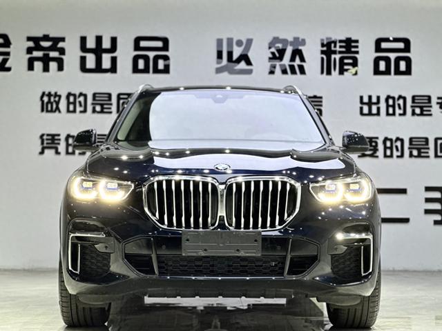 奶爸必备中大型SUV，2022款宝马X5仅售51.8万！ 