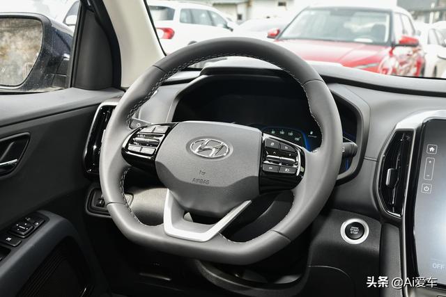 2.0L+6AT油耗6.2L，低价格合资家用SUV，空间够用，实拍现代ix35 -图9