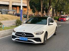 23.98万的 2022款奔驰 C 260 L 运动版白色车值不值？ 