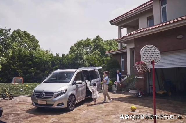 比埃尔法更显档次，奔驰七座豪车，80万起，网友：国产奔驰有东西 