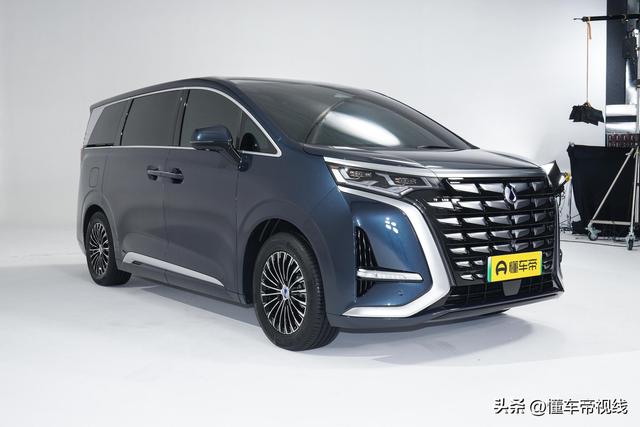 新车 | 售价35.88万元起，一汽红旗全新MPV HQ9上市，全系7座布局 -图43