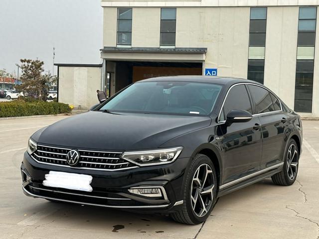 15万出头拿下准新迈腾330TSI，家用性价比之选？ 