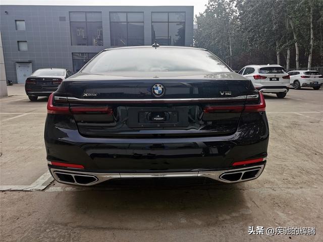 2021款宝马M760LI：6.6T+585马力高性能宝马车，裸车价格超240万 -图6