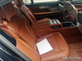 2021款宝马M760LI：6.6T+585马力高性能宝马车，裸车价格超240万 -图8