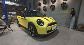 全新MINI COOPER上市，低至20.88万，可惜是1.5T三缸 