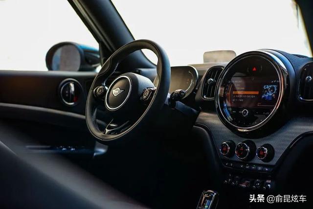 SUV中的MINI，MINI中的SUV -图8