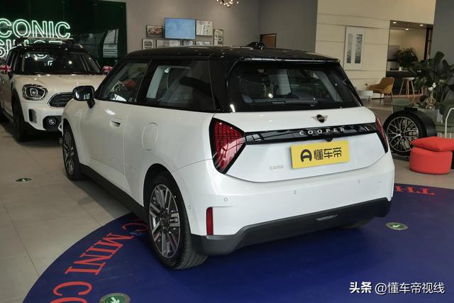 新车 | 售20.98万元/续航456公里，电动MINI COOPER E经典派到店 -图5